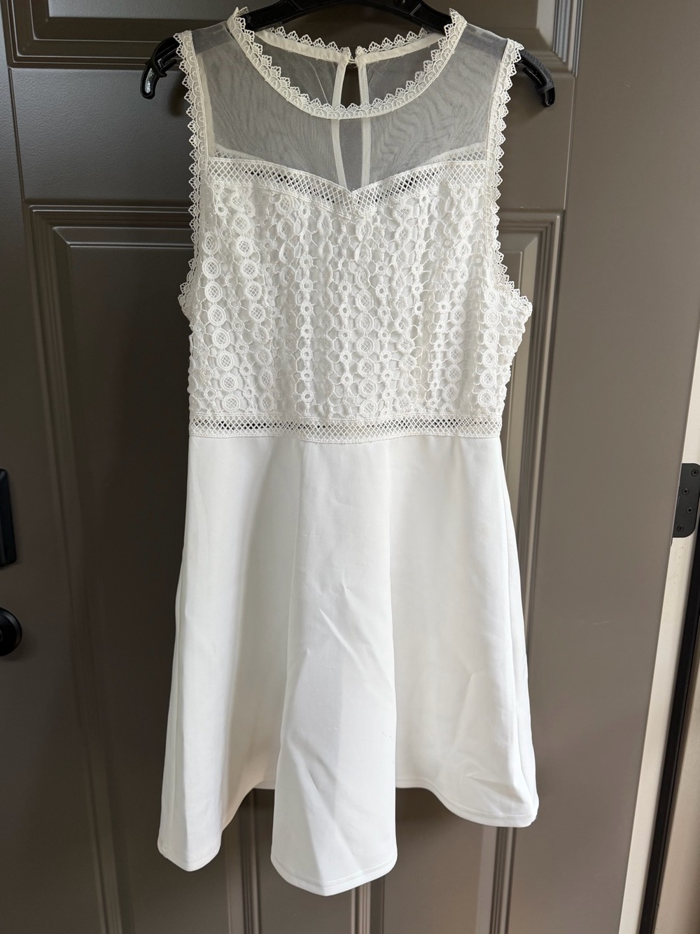 Francesca’s Women’s White Lace Fit-and-Flare Dress, Size L